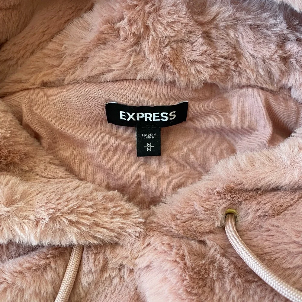 Express pink faux fur hoodie - Picture 6 of 7